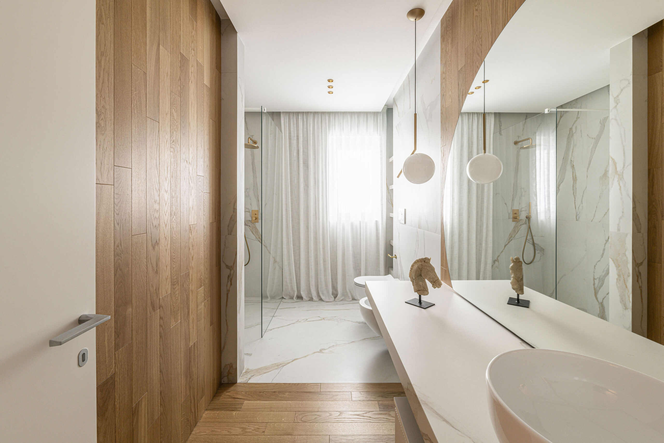 Rebellious Elegance — view 17